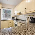 아파트 Emilia - Cristianos, Heated Pool, Spacious Terrace, Fibre Net, Tv Channels 로스크리스티아노스