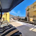아파트 Emilia - Cristianos, Heated Pool, Spacious Terrace, Fibre Net, Tv Channels 로스크리스티아노스