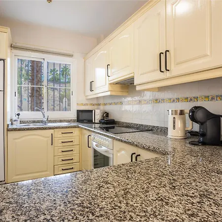 Appartement Emilia - Cristianos, Heated Pool, Spacious Terrace, Fibre Net, Tv Channels Los Cristianos (Tenerife)