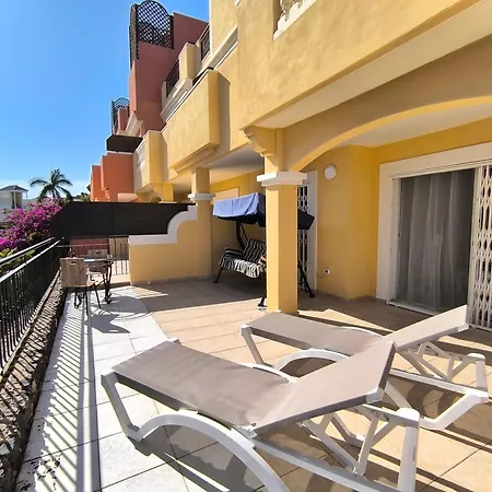 Apartmán Emilia - Cristianos, Heated Pool, Spacious Terrace, Fibre Net, Tv Channels *